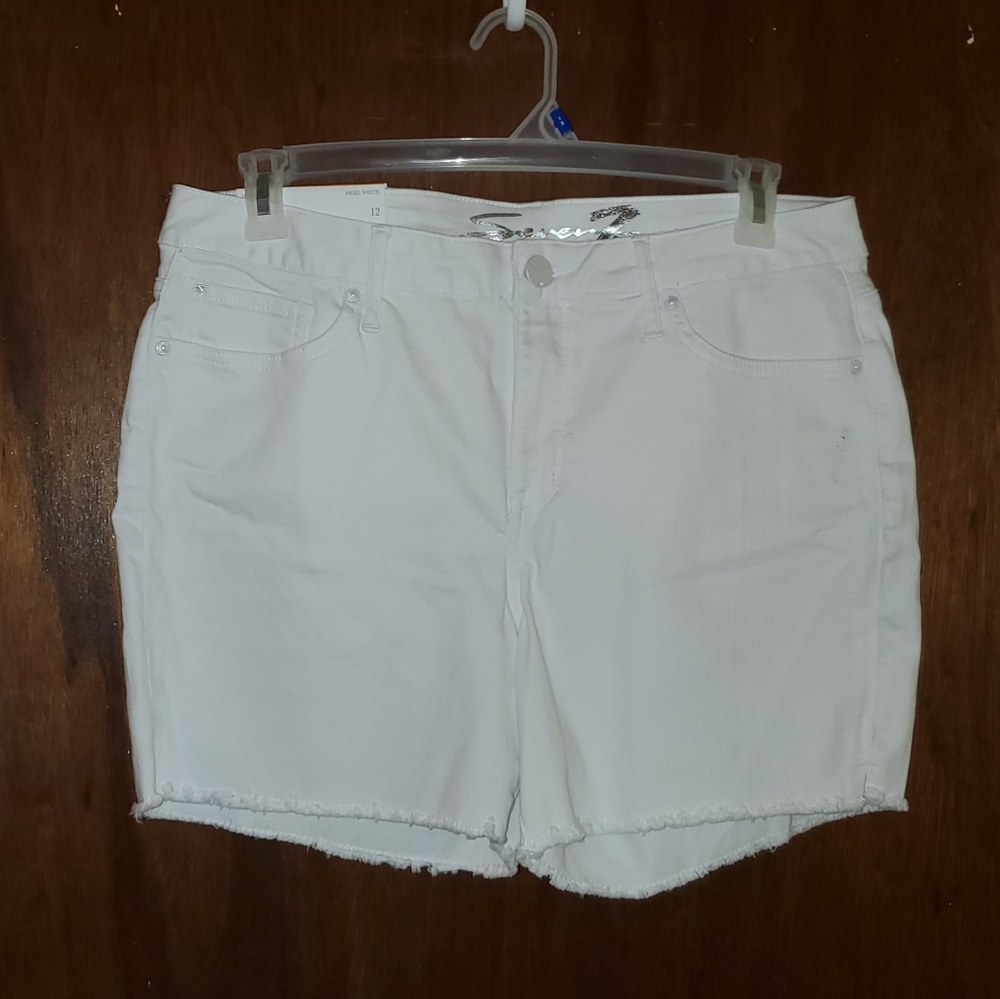 NWT SEVEN 7 Shorts Ariel Weekend White Denim Fringed Sz 12